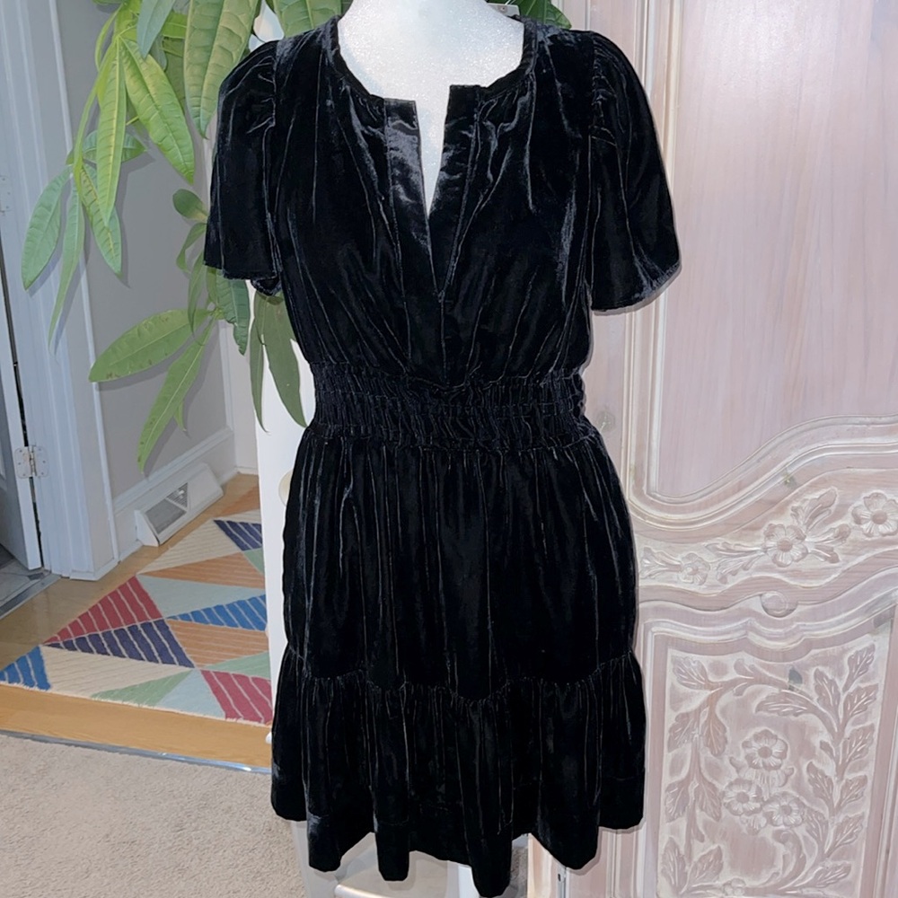 Firm! Maeve by Anthropologie Black Velvet Mini - Picture 2 of 9